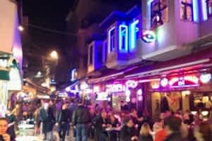 the-City-with-Vibrant-Nightlife0A